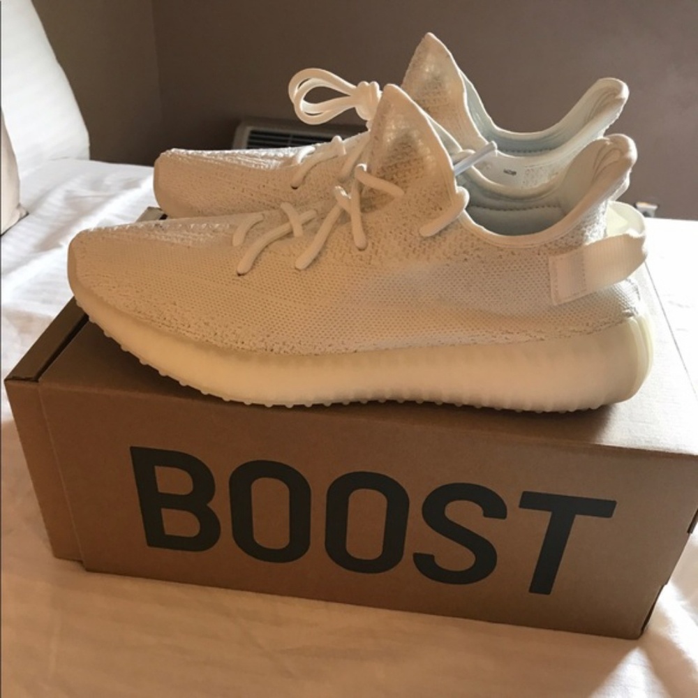 Yeezy 350 Boost V2 Tripple White